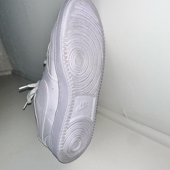 Nike Women's Court Vision Low Size 7 - Picture 6 of 6